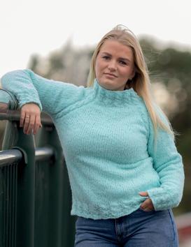 Knit Norway Linda Flettegenser Oppskrift (pdf)