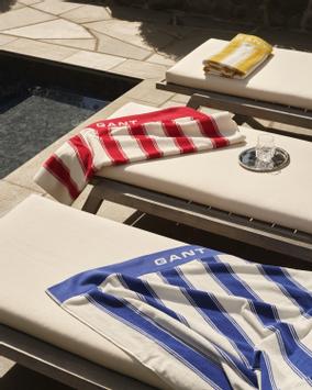 GANT Badehåndkle Yatch-Stripe Rose-Red 100x180 (589-852015811-641)