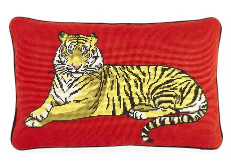 Jonathan Adler Pute Needlepoint Tiger Rød_30x50 (368-30393)
