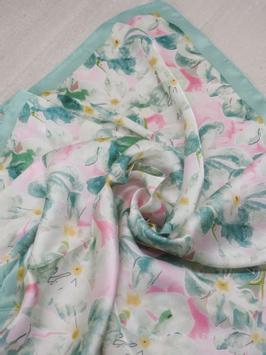 7Days Satengskjerf Grønn/ Rosa 70x70 (826-7073414014553)