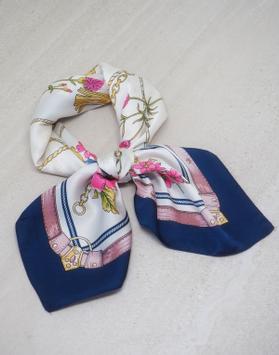 7Days Satengskjerf Mørkeblå Pasteller 70x70