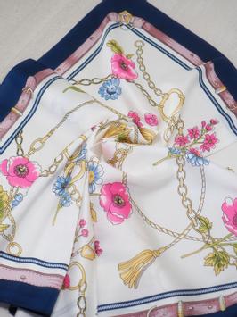 7Days Satengskjerf Mørkeblå Pasteller 70x70 (826-7073414014782)