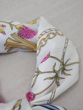 7Days Satengskjerf Mørkeblå Pasteller 70x70 (826-7073414014782)