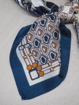 7Days Silkeskjerf Mørkeblå/ Brun 67x67 (826-7073414014577)