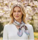 Endless Pynteskjerf Bandana Lys-Blå 70x70 (828-19435-lysblaa)