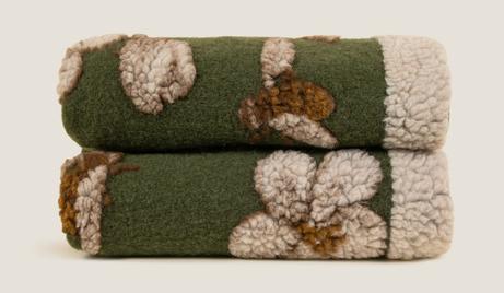 Frati Home Pledd Kokt-Ull Magnolia Grønn_150x190 (368-8058754822982)