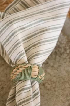Chic Antique Serviettring jute grønn-flettet Ø5,5