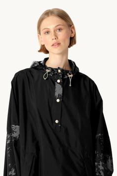 Ilse Jacobsen Regnponcho Sort/ Mønstret OneSize (807-RAIN222SPR-001)