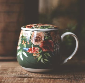 Trend Design Tekopp med sil blomster-grønn