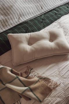 Lexington Pute Buttoned Velvet LysBeige 30x50 (588-12644110-beige)