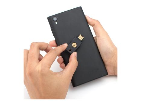 Yubico YubiKey 5 NFC sikkerhetsnøkkel (YUBIKEY 5 NFC)