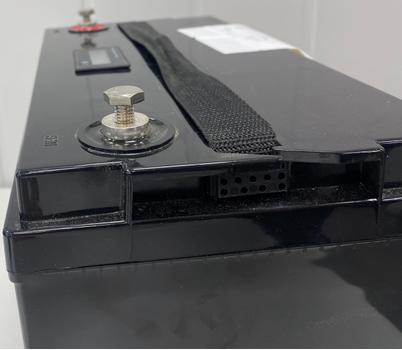 Ontario PRO MAX 12.8V 100Ah LiFePO4 litiumbatteri (med blåtann) for båt, hytte, campingvogn og bobil (forbruk) (ONT12V-SYL-100AH)