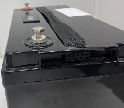 Ontario PRO MAX 12.8V 100Ah LiFePO4 litiumbatteri (med blåtann) for båt, hytte, campingvogn og bobil (forbruk) (ONT12V-SYL-100AH)