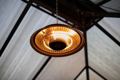 Tundra Terrassevarmer 1500W Takhengt Sort (TUNDRA-1025)