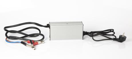 Ontario 10A batterilader for LiFePO4 - lithium - 14.6V (DL-240W)