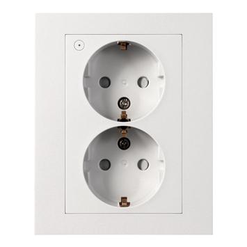 Futurehome Smart Stikkontakt Lavtbyggende (Co016)