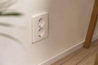 Futurehome Smart Stikkontakt Lavtbyggende (Co016)