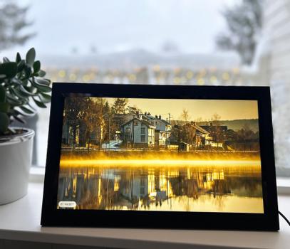 Ontario Frameo 15.6" digital fotoramme svart, 1920x1080 IPS touch (ONT-WF1562T-BK)