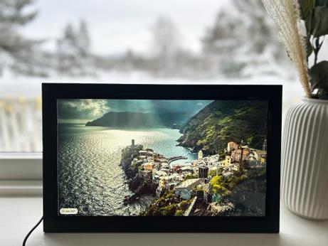 Ontario Frameo 15.6" digital fotoramme svart, 1920x1080 IPS touch (ONT-WF1562T-BK)