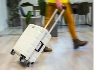 Ontario "TikTok" koffert 20" hvit (ONT-TTCASE-WH)