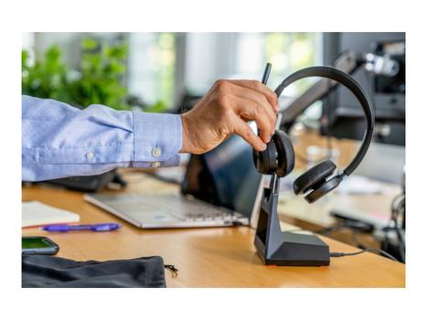 Poly VOY 4320 -M USB-C HS +BT700 WRLS (77Z30AA)