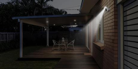 Reolink Lumus E430 - utendørs Wi-Fi-kamera med lys og 2-veis lyd (RLC-E430)