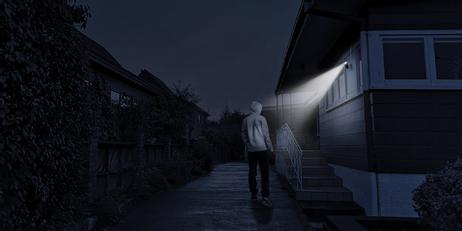 Reolink Lumus E430 - utendørs Wi-Fi-kamera med lys og 2-veis lyd (RLC-E430)