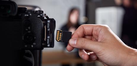 Kingston Canvas React Plus V60 256GB SD-kort, UHS-II, 280MB/s lesehastighet,  150MB/s skrivehastighet (SDR2V6/256GB)