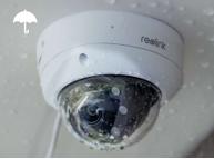 Reolink P437 - vandalsikkert 4K-kamera PoE overvåkningskamera med 5X optisk zoom, AI og spotlys - strøm og data via nettverkskabel (RLC-P437)