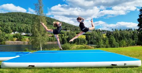 AIRTRACK Oppblåsbar gymnastikk-matte 3x1m, Blå/Hvit (AIRTRACK-3M)