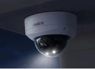 Reolink P337 - vandalsikkert 4K-kamera PoE overvåkningskamera med AI og spotlys - strøm og data via nettverkskabel (RLC-P337)