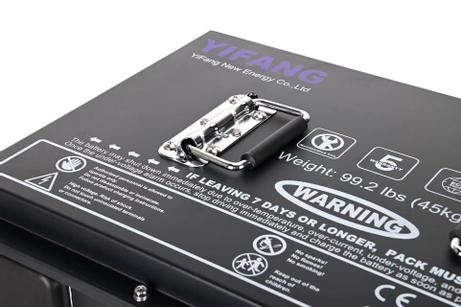 YiFang 51.2V 105AH LiFePO4-batteri 5.3Wh - batteri til påhenger, golfbil mm. blåtann (YF51105)