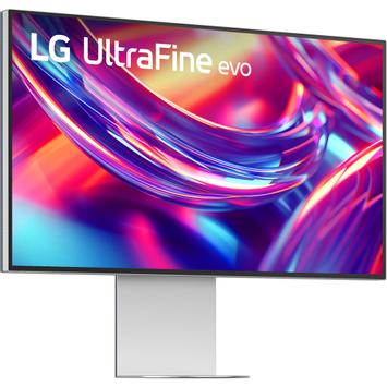 LG 31.5" UltraFine evo 6K-skjerm (6144x3456) med Thunderbolt 5, IPS Black (32U990A-S)