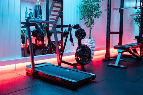 OYeet YT104 (Best i test) tredemølle med stigningsfunksjon 14km/t 105x43cm løpebånd (TM-YT104)