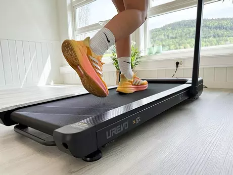 Urevo Strol 2S Pro tredemølle sammenleggbar med 9 stigningsnivåer og 12 km/t (URTM036)