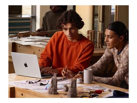 Apple Macbook Pro 14 M5 (2025) 1TB (sølv) 10-core M5 CPU, 16GB RAM, 1TB SSD, 10-core GPU (MDE54H/A)